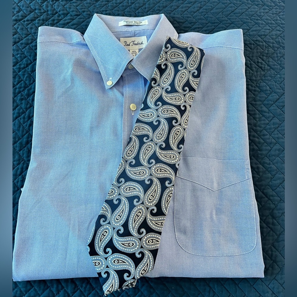 Hermoso New‎ York Blue Paisley Tie Mens NWT
